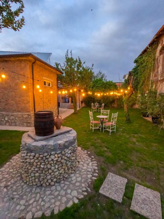 Intown Guesthouse Шкодер Экстерьер фото