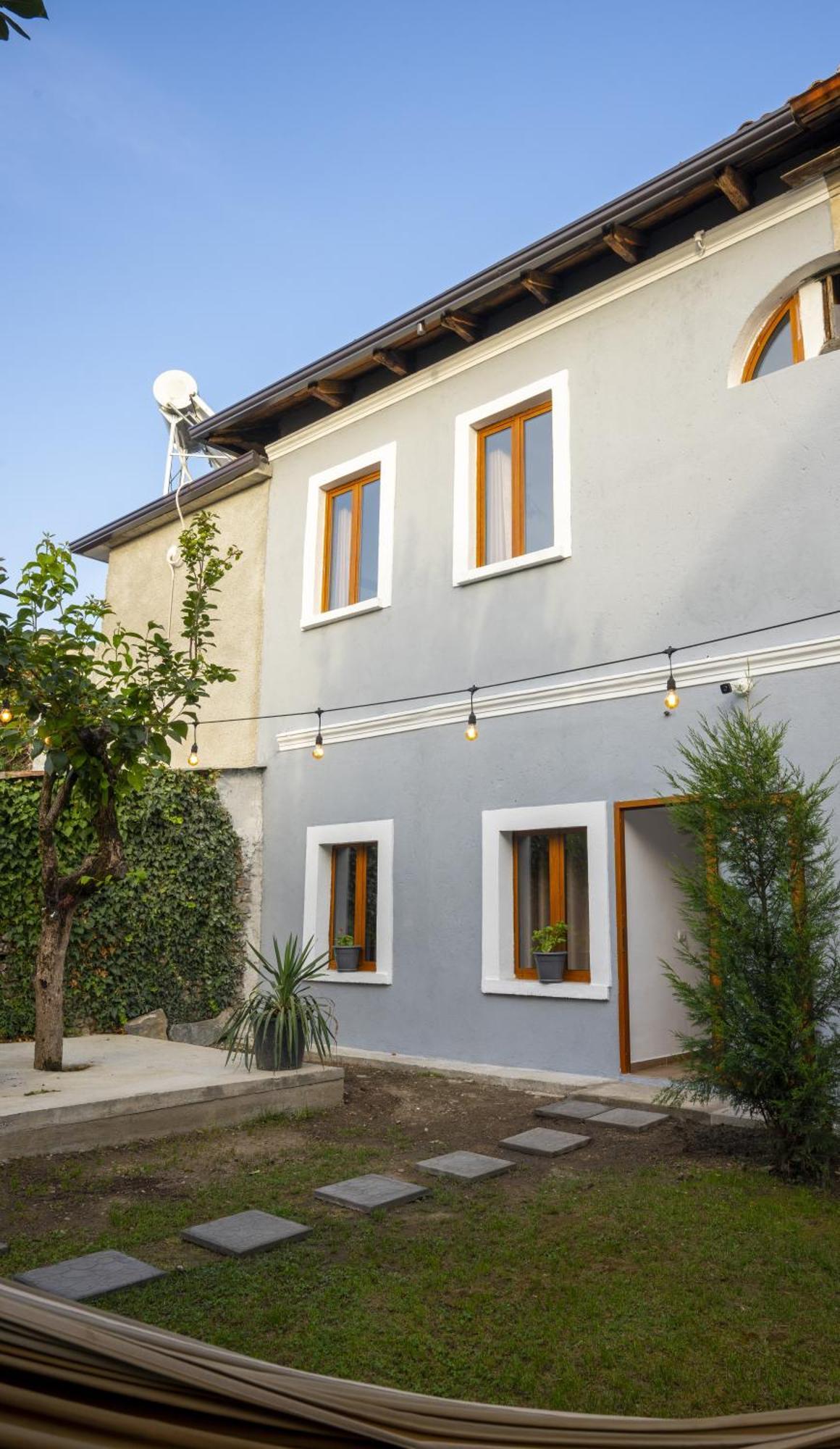 Intown Guesthouse Шкодер Экстерьер фото